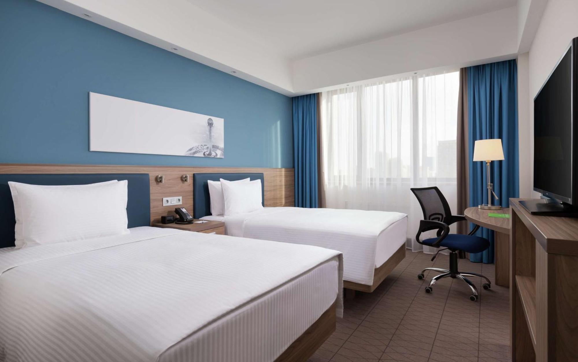 Hampton By Hilton Astana Triumphal Arch Exterior foto