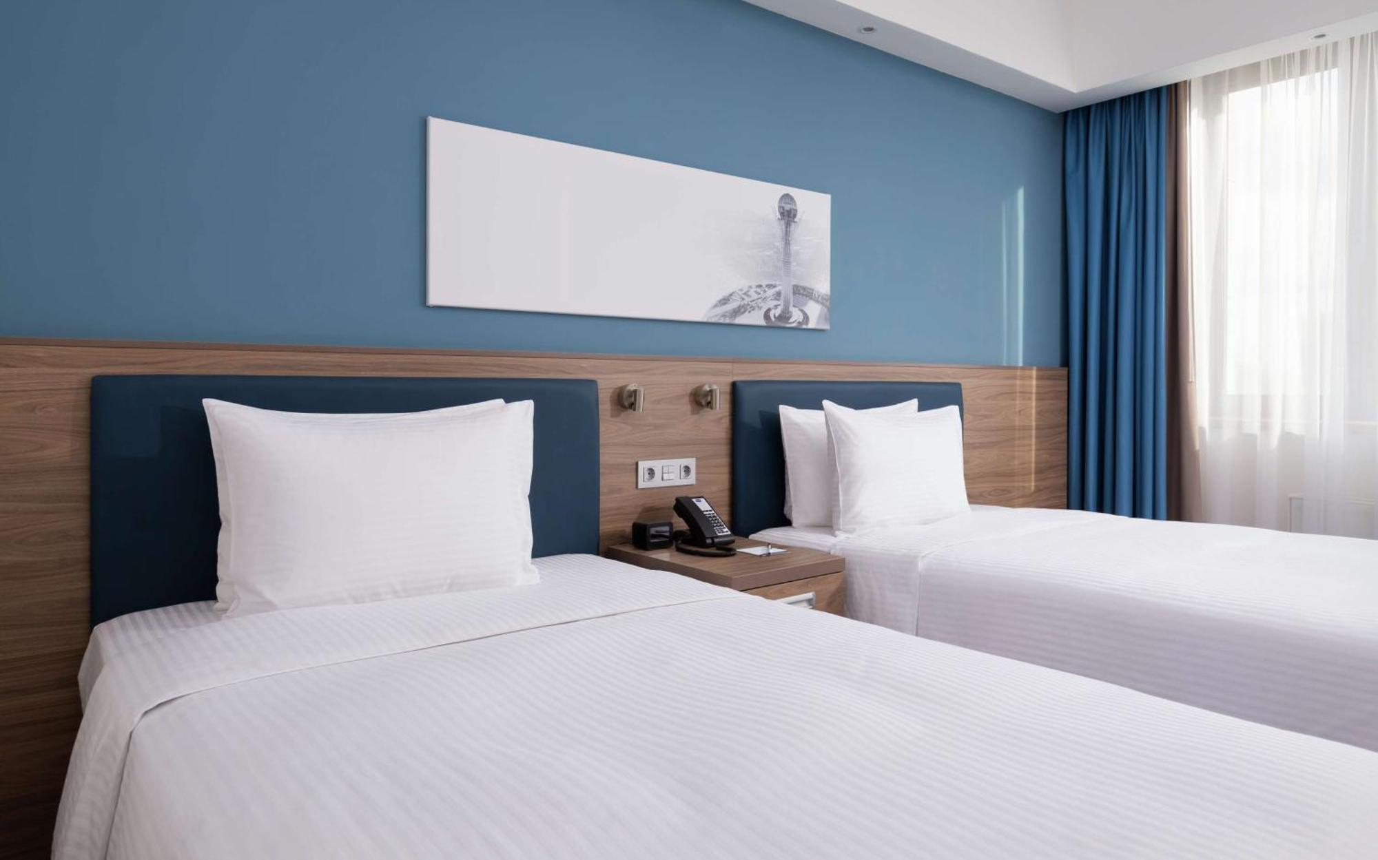 Hampton By Hilton Astana Triumphal Arch Exterior foto