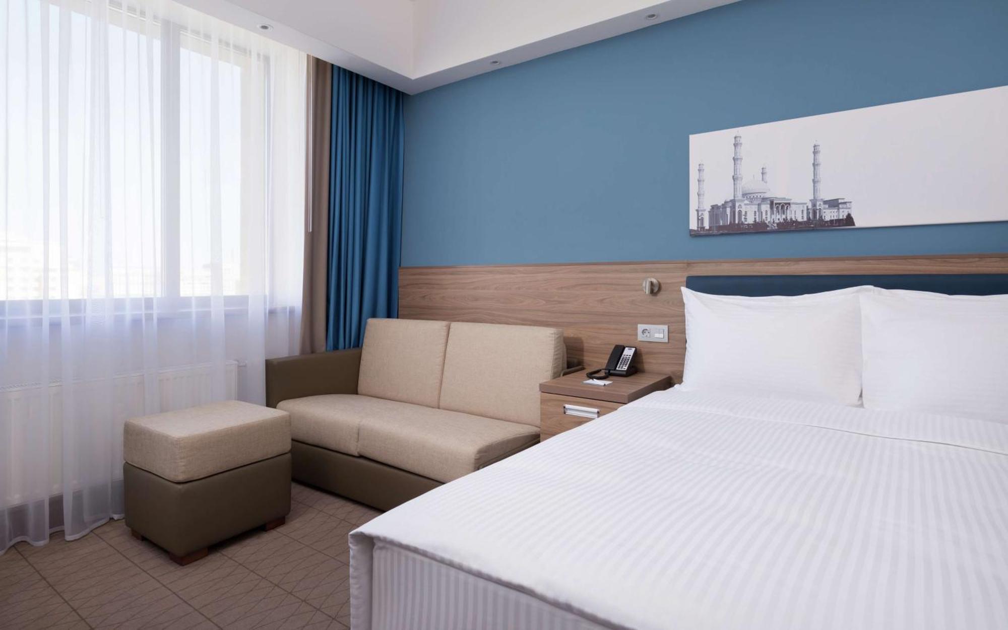 Hampton By Hilton Astana Triumphal Arch Exterior foto